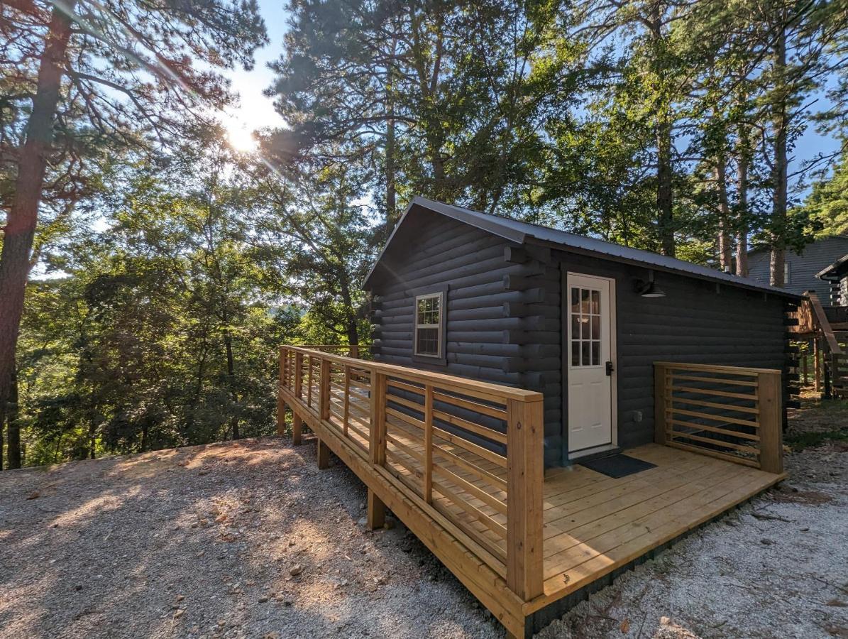 Апартаменты Cabin #6 With Hot Tub Deck And Sunset View At Loblolly Pines Юрика Спрингс Экстерьер фото