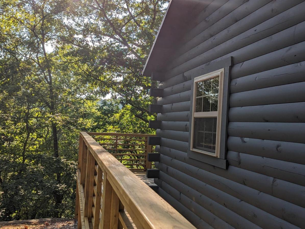 Апартаменты Cabin #6 With Hot Tub Deck And Sunset View At Loblolly Pines Юрика Спрингс Экстерьер фото